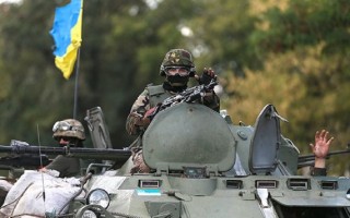 Украинские защитники укрепили позиции на Донбассе