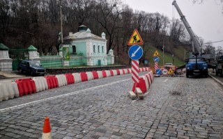 В Киеве на Владимирском спуске ограничат движение