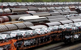 Сюрприз для автолюбителей: в 2018 году снижается стоимость растаможки автомобилей