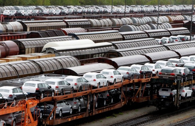 Сюрприз для автолюбителей: в 2018 году снижается стоимость растаможки автомобилей