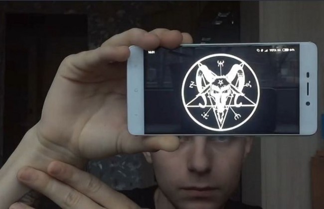 «Синему киту» нашли замену: у школьников  новая  суицидальная игра