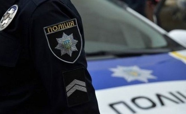 Жуткая находка: труп молодой девушки нашли в лесу под Киевом