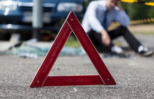 В Киеве пожилая женщина попала под колеса грузовика