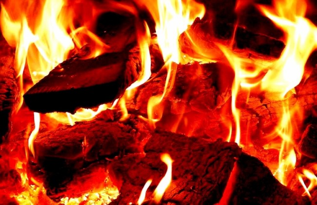 В Киеве загорелся исторический дом