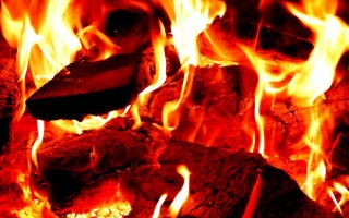 В Киеве загорелся исторический дом