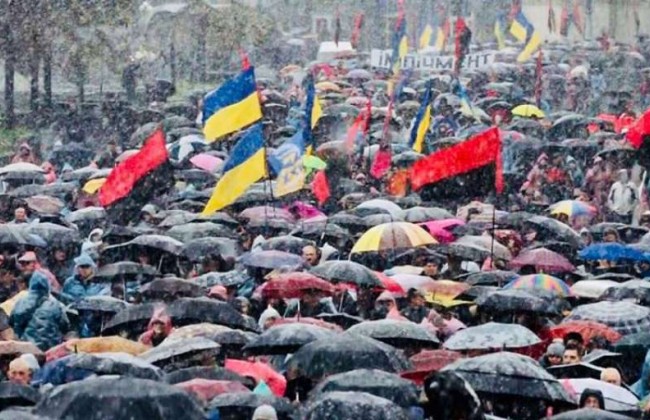 В столице сторонники Саакашвили вышли на марш