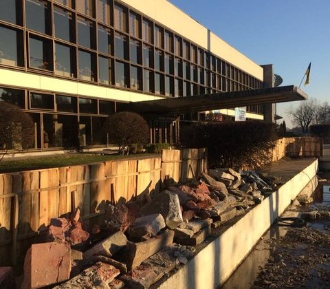 В столице неожиданно убрали уникальные фонтаны (фото)