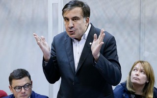 Дело Саакашвили: раскрыта схема передачи политику денег Курченко