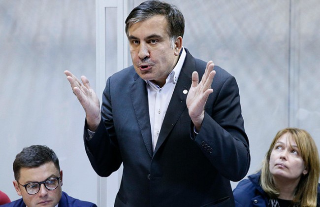 Дело Саакашвили: раскрыта схема передачи политику денег Курченко