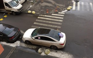Киевляне жестоко проучили очередного «героя парковки»
