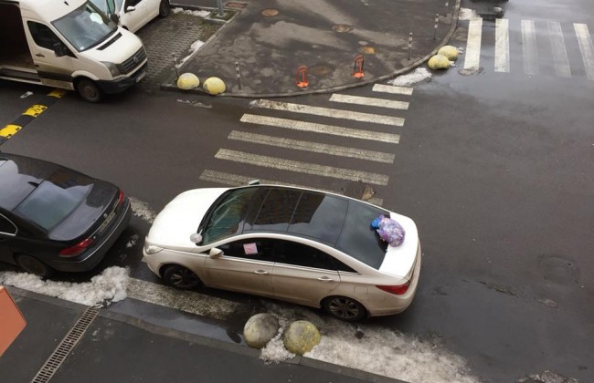 Киевляне жестоко проучили очередного «героя парковки»