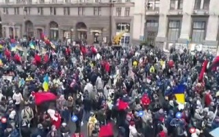 Саакашвили пошел в Октябрьский дворец