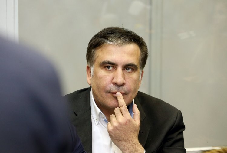 Михо, езжай в Грузию: соцсети обсуждают действия Саакашвили