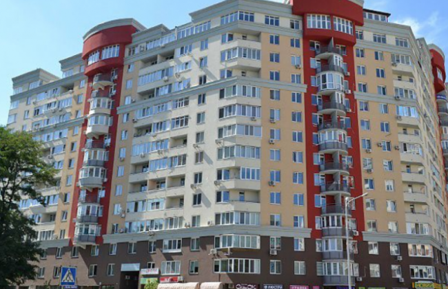 Роскошную квартиру и автомобиль «забыла» указать в декларации сотрудница киевской таможни