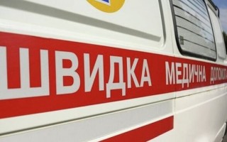 Киевлянин прыгнул с 7 этажа, спасаясь от вооруженного соседа