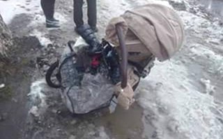 Смертельное ДТП под Киевом: под колеса попала женщина с двумя детьми (фото)