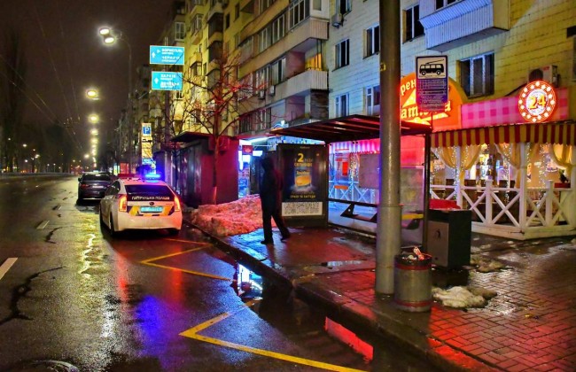 Автомобиль на полной скорости «снес» пешехода в Киеве