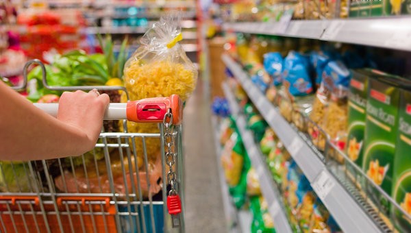 Украинцам назвали перечень некачественных товаров в супермаркетах Киева