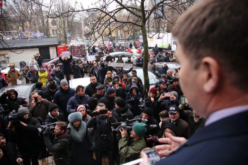 Дело Ноздровской: в Киеве под отделением полиции идет пикет