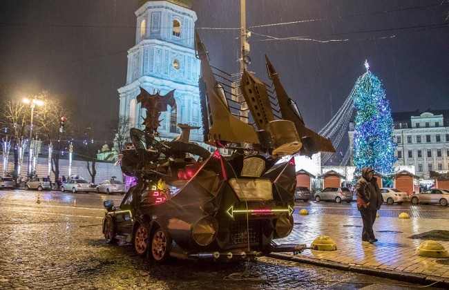 Киевлян поразил «автомонстр» в центре