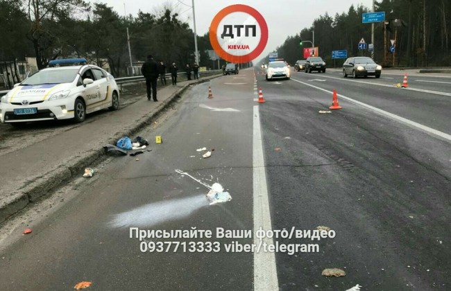 Смертельное ДТП под Киевом: сбил женщину и скрылся