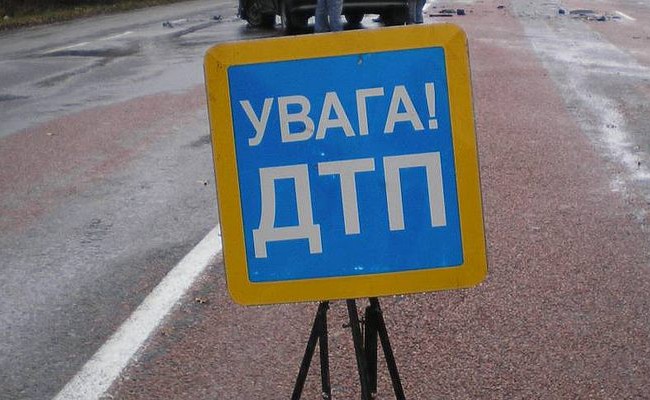 Масштабное ДТП в Киеве: на Севастопольской площади столкнулись 4 иномарки (видео)