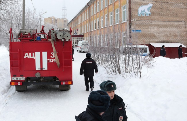 Кровавая резня в российской школе: нападающие специально убивали школьников