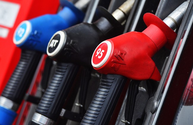 АМКУ расследует резкое подорожание бензина