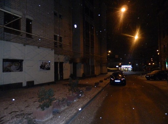 В Киеве подростки избили и обокрали прохожего (фото)