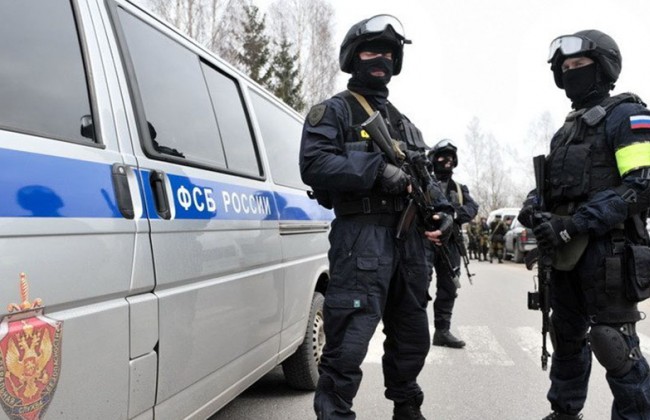 Спецслужбы России задержали украинца, обвиняемого в надругательстве над флагом РФ