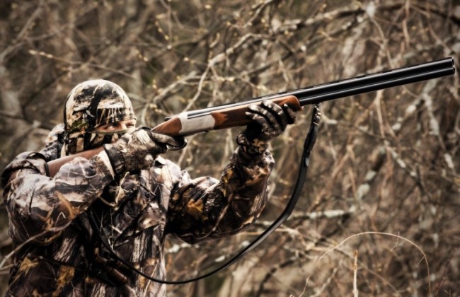 Развлеклись по полной: депутат с силовиками подстрелил на охоте лесника