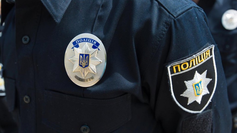Под Одессой пенсионер с ружьем угрожал работникам электрической станции
