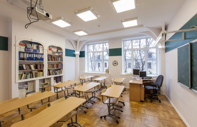 В Северодонецке закрыли школы: стала известна причина