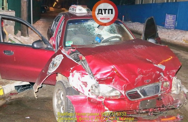ДТП под Киевом: трое в реанимации