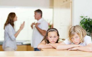 Как правильно взыскать алименты на ребенка (видео)