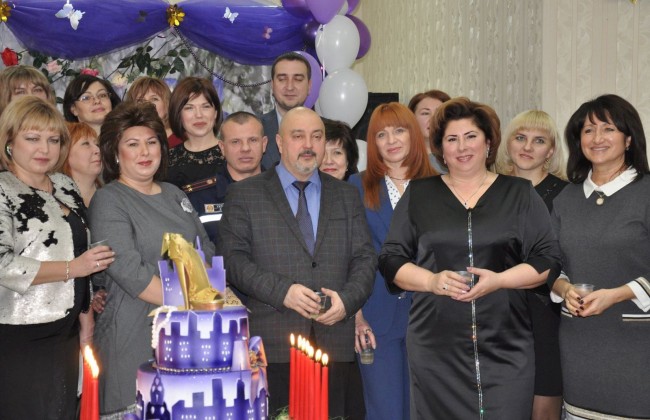 Украинцев возмутило празднование дня рождения чиновницы в Харькове