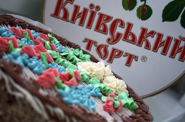 Roshen подал в суд на известный гипермаркет из-за названия торта