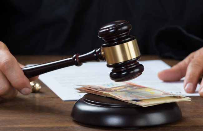 В суд передали дело в отношении харьковского судьи за вымогательство взятки