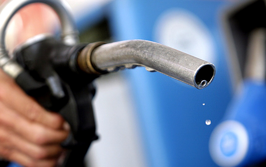 ГФС и АМКУ проанализируют повышение цен на топливо