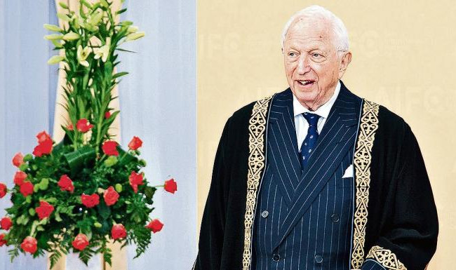 Главный британский судья возглавит новый коммерческий суд в Казахстане