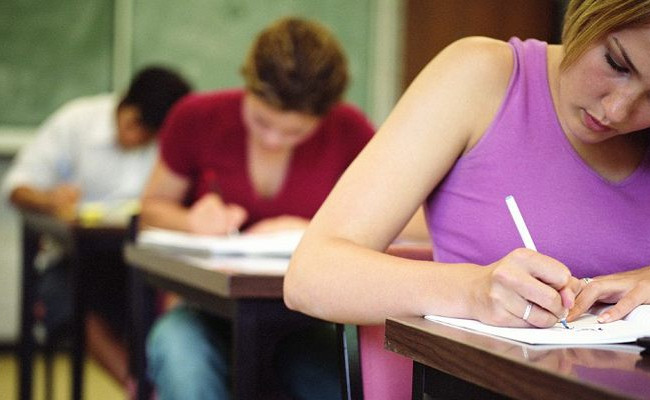 Минобразования упростит процедуру поступления абитуриентов из Крыма