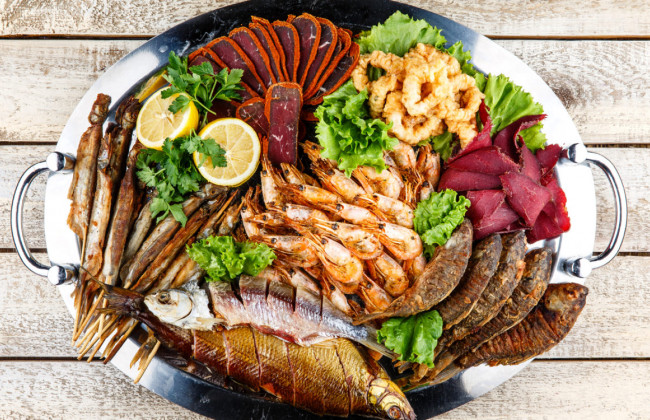 Украинцам показали, как питаются депутаты в гостинице «Киев»