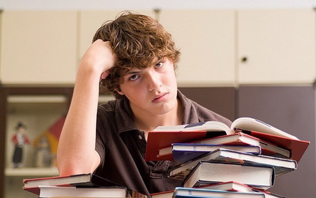 Вымогательство в вузе: что делать студенту, если у него требуют взятку