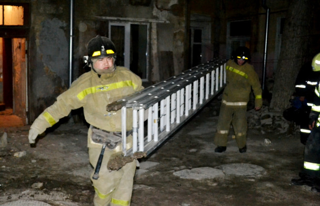 В Одессе на спящих жителей многоквартирного дома рухнула стена