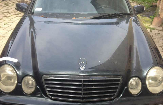 Вывезли на кладбище и украли автомобиль: украинцев поразило дерзкое нападение на человека