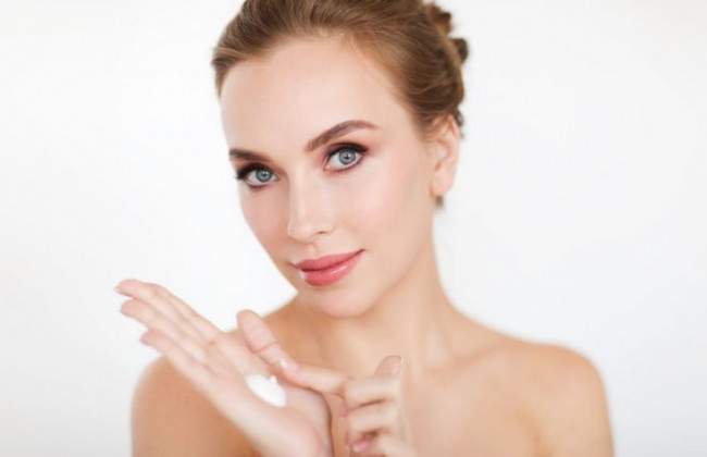 Медики назвали косметические средства, которые провоцируют рак