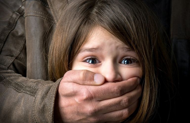 Задержан насильник, бросивший 11-летнюю девочку в лесополосе