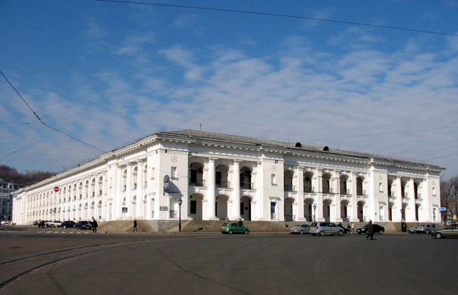 Гостиный двор в Киеве вернули государству