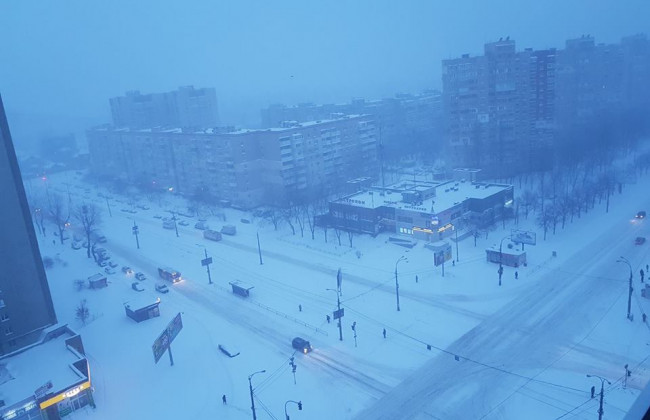 Киевляне в соцсети делятся снимками заснеженных улиц