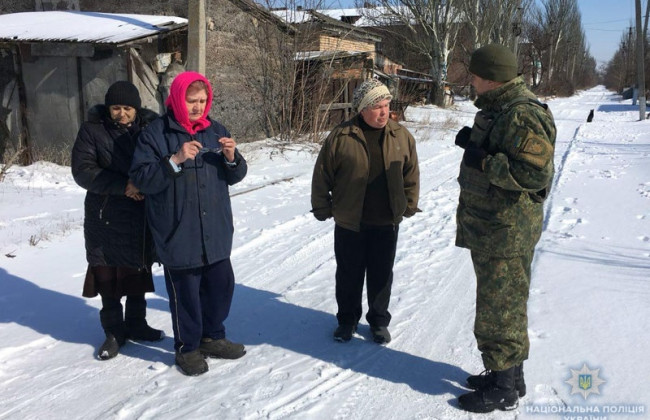 Без света и воды: украинцев поразила жизнь села на Донбассе
